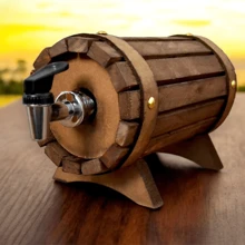 Pingometro Barril 1 Litro De Madeira Artesanato Mais Copo Acrilico para Dose - Marrom - Visão 3