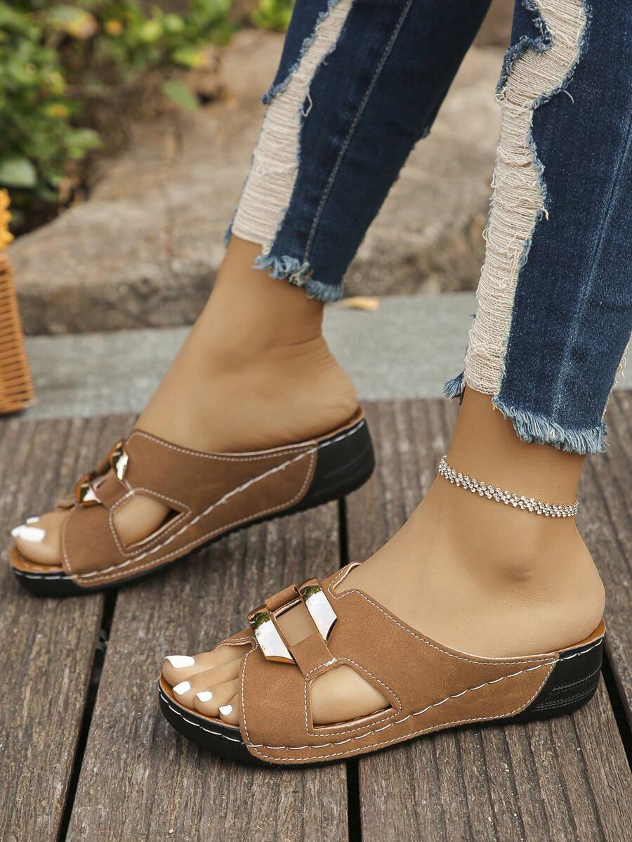 Plus Size 36-45 Women Fashion Versatile Light Brown Metal Buckle Open Toe Platform Wedge Sandals, Suitable For Casual, Beach, Vacation, Lightweight & Comfortable Slip-On
