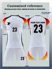 Conjunto de fútbol personalizable estilo alemán para niños y jóvenes (8-12 años) - Conjunto personalizado de camiseta y pantalones cortos, con logotipos, números y contenido de texto personalizables - Blanco - Ver 3