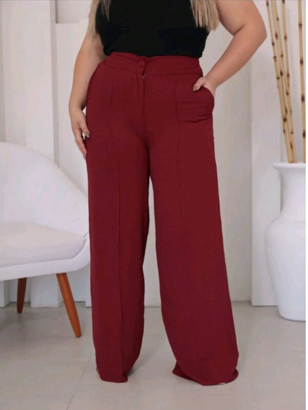 Calça Pantalona Duna Plus Size com Detalhe em Botão