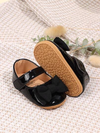 1 双婴儿女孩 0-15 个月钩环蝴蝶结 PU 休闲平底防滑透气公主鞋，优雅装饰，适合春秋季节