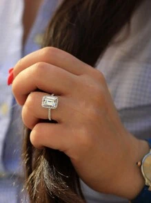 1 pièce Bague de mariage en argent sterling 925 avec un design de 4 griffes, une émeraude taillée et 2 carats de diamant moissanite de couleur D, convient pour les fiançailles, les épouses, les petites amies, les cadeaux d'anniversaire, les cadeaux d'anniversaire de mariage. Bijoux de mariée de haute qualité.