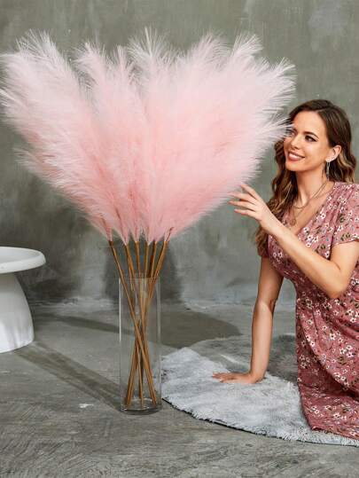 150株人造蒲苇草，蓬松仿真蒲苇草，蓬松草花艺装饰，营造波西米亚风情，适用于家居、婚礼装饰、户外婚礼等场合。