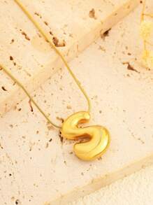 1 Pezzo Collana pendente con 26 lettere in acciaio inossidabile, di stile semplice e alla moda, classico e senza tempo, adatto per uso quotidiano, come regalo, per feste o festival musicali