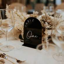 10/20/30pcs Modern Black Acrylic Wedding Table Number Signs, Minimalist Wedding Table Number Signs, Arch Wedding Table Numbers, Wedding Table Reception Signs, Wedding Decor, Home Decor, Birthday Party Decor, Wedding Gifts Party Favors Room Decor Bride Graduation Birthday Decorations Party Decorations Bachelorette