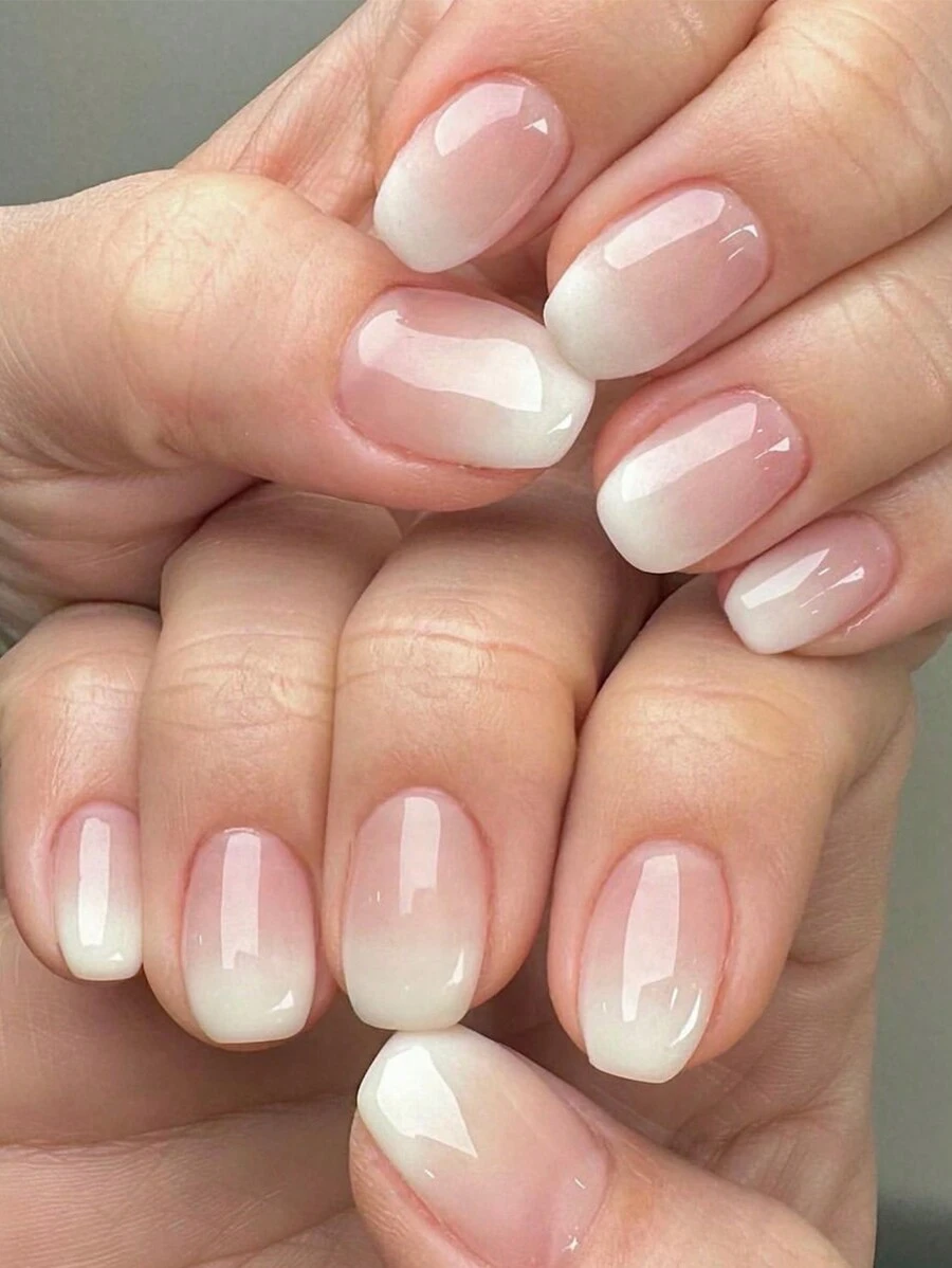 24 Pieces Short Square Press On Nails Nail Set, Simple Gradient Nude Pink Fake Nails, Sweet And Fresh DIY Nail Decoration, Suitable As A Gift For Friends