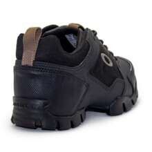 Oakley Men's Halftrack Low II Sneakers - Negro y beige - Ver 7