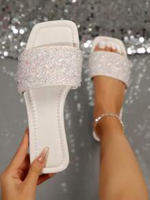 Sandálias femininas com tiras e strass, chinelos casuais versáteis para áreas externas, chinelos planos de plástico, dia dos namorados