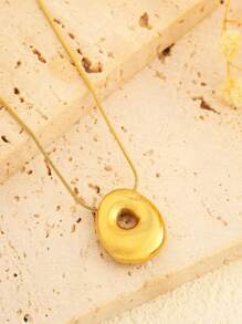 1 Pezzo Collana pendente con 26 lettere in acciaio inossidabile, di stile semplice e alla moda, classico e senza tempo, adatto per uso quotidiano, come regalo, per feste o festival musicali