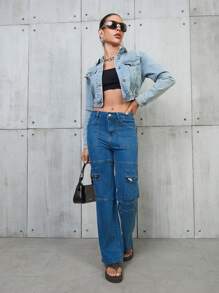 Chamarra cazadora crop corta Y2K outfit urbano street style look denim mezclilla desgaste roto rotura desgarrado al frente dama mujer ajuste botones botonadura simple sencilla bolsillos falsos simulados solapa ajuste botón bajo cintura elástica casual día noche calle salida otoño invierno - Azul - Ver 4