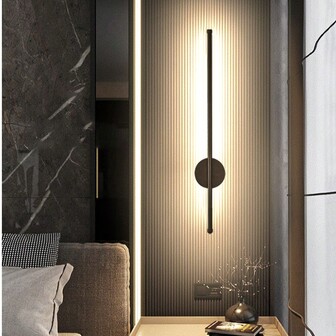 Lámpara de pared recargable LED magnética moderna con atenuador sin escalonamientos, carga USB, acabado de aluminio y mando a distancia. Ideal para decoración de pasillos, cafeterías, escaleras, salas de estar, cocinas, dormitorios, mesitas de noche y entradas. Elegante decoración del hogar de estilo minimalista.