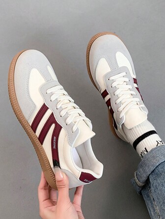 Sneaker casual da donna con punta rotonda e allacciatura, scarpe sportive versatili e retrò adatte per primavera, autunno e tutte le stagioni