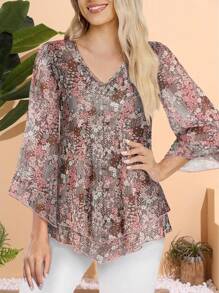 CheersLife Blusa elegante de talla grande para mujer, cuello en V, capas dobles, malla elástica, camisas de trabajo informales holgadas, blusas tipo túnica con mangas acampanadas 3/4 y volantes