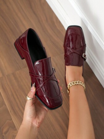 2025新款咖啡色低跟通勤女鞋，百搭实用，适合返校季，英伦风真皮工作鞋