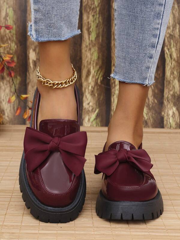 [Daily Comfort] Mocassins Vintage Bow Femininos - Sapatos Casuais Slip-On Respiráveis, Salto Grosso, Gola Preta e Vamp, Sapatos de Enfermeira Confortáveis para Todas as Estações, Design de Bico Redondo, Uso Diário | Mocassins Estilo Retro | Sapatos de Tira Enfeitados, Sapatos Femininos