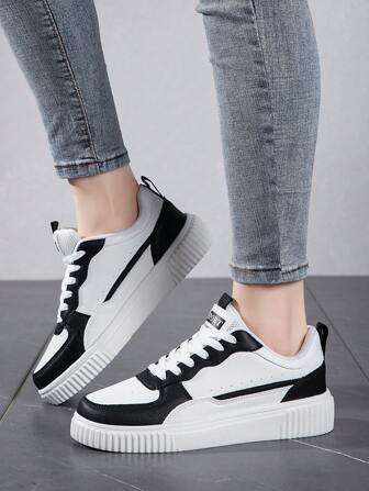Women's New Fashion White Casual Outdoor Sports Shoes, Lightweight Breathable Campus Style Black And White Lace-Up Platform Sports Shoes For Autumn/Winter, Suitable For Students And Office Workers