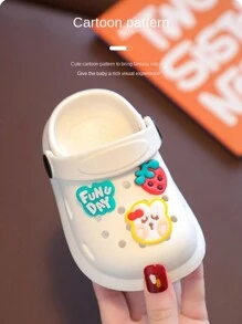 1 Par de Sandálias de Praia/Água com Sola Antiderrapante Macia em Bege com Decoração Fofa de Ursinho, Adequadas para Bebê no Verão