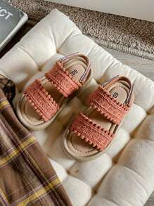 1 Pair Girls Woven Princess Style Soft Bottom Cute Sandals, Suitable For Summer