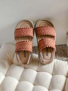 1 Pair Girls Woven Princess Style Soft Bottom Cute Sandals, Suitable For Summer