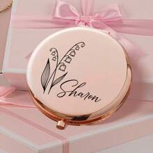 1 件定制名字花化妆镜 - 个性化优雅袖珍镜，便携式折叠镜，送给女性、朋友的理想礼物 - 适合婚礼、生日、伴娘、毕业典礼和旅行礼物 - 梳妆台和沐浴日常用品
