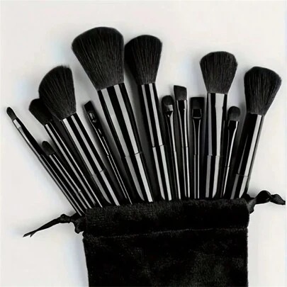 13件套专业化妆刷套装，附赠天鹅绒收纳袋 - 柔软合成刷毛，专业化妆工具，适合所有肤质，完美适用于粉底、散粉、腮红等 - 是送给初学者和专业人士的理想圣诞礼物。赠品、专业化妆刷、全套化妆刷套装