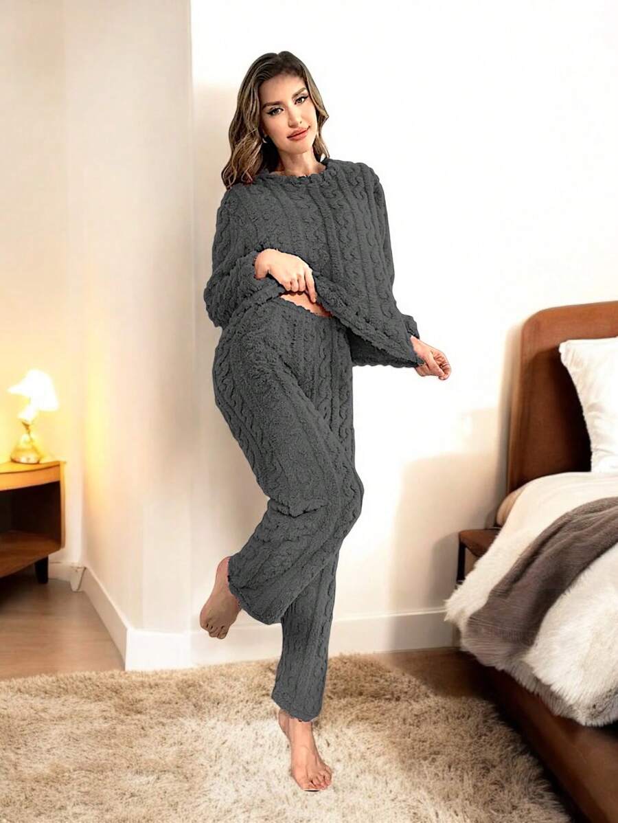 SET PIJAMA PARA DAMA AFELPADA EFECTO TRENZADA GRUESA UNITALLA: S-L - Gris Oscuro - Ver 1