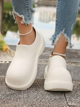 1 双男女通用纯色镂空一脚蹬拖鞋，升级柔软材质，适合家庭和情侣，防水，方便一脚蹬，户外/室内，轻便舒适，用途广泛