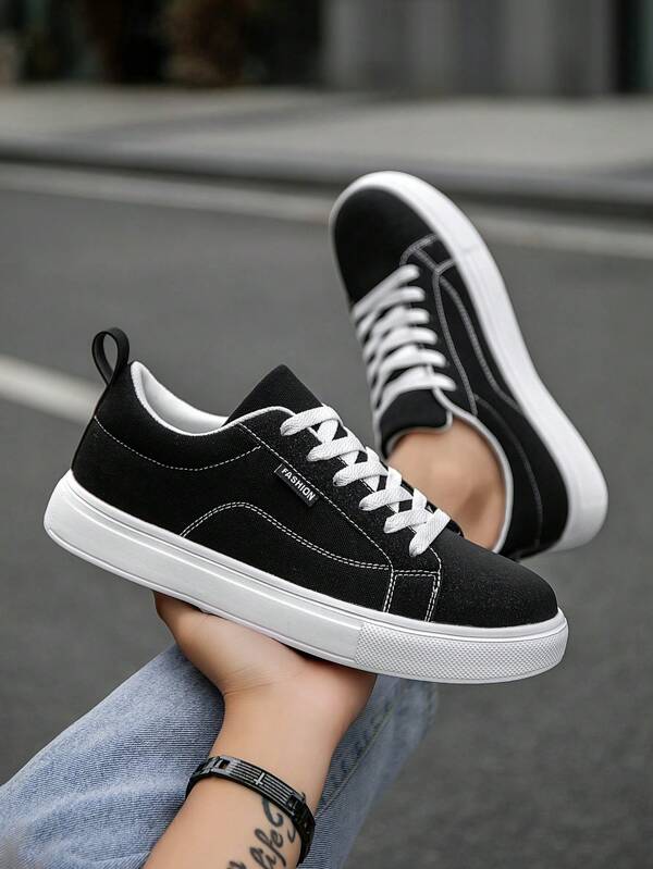 Men's Classic Minimalist Black & White Contrast Canvas Patchwork Lace-Up Skateboard Sneakers, Fashionable Versatile Canvas Stitching Decor College Style Casual Sports Shoes For Couples