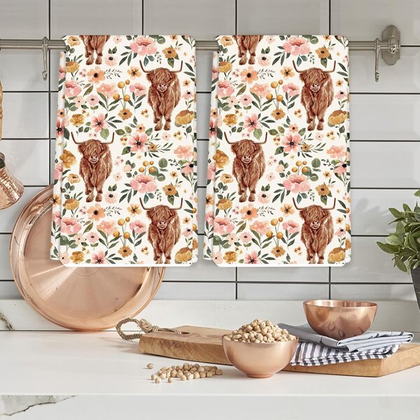 2/4pcs Boho Floral Highland Cow And Flowers Kitchen Dish Towel 18 X 28 Inch Watercolor Farmhouse Dishcloth Cute Cow Decorative Hand Drying Tea Towel For Kitchen Home Cooking Baking Cleaning,Dining Room And Kitchen Decor ,Room Decor,Room Decoration ,Dining Room And Kitchen Decoration