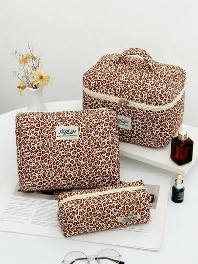 1 PC Leopard Bag Quilted Bag Casual Make Up Bag, Fashionable And Casual Large Capacity Portable Zipper Makeup Bags, Travel And Vacation Essentials Cosmetic Bags For Sanitary Napkins, Pouch Pads, Wired Earphones, Headphones, Charger, Lipsticks, Cosmetics, Perfume, Skin Care And Beauty Products, , Keys, Holiday Gifts Bag, Makeup Bags