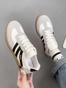 1 双女士户外运动休闲鞋，复古德式装饰，超细纤维皮革，字母设计，经典鞋款，2024 年新款轻便简约时尚舒适户外校园风格学生滑板鞋登山鞋 - 黑色 - 查看 7