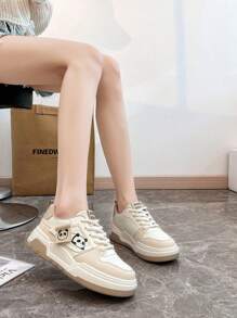 2024 Nowa Jesienna Koreańska Wersja Ins Oddychające Białe Trampki, Niskie Buty Casualowe Płaskie Platformy Dla Kobiet
