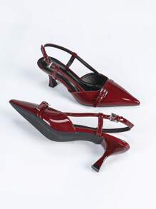女士酒红色带扣尖头高跟鞋，性感时尚派对装