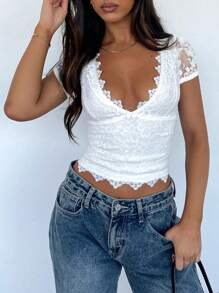 Ladies' Valentine's Day Sexy V-Neck Lace Hollow Out Slim Knit Short Sleeved Shirt - 白色 - 查看 7