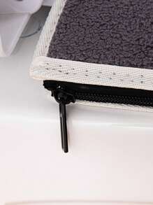 1pc Letter Pattern Toilet Seat Cushion, Simple Home Bathroom Toilet Lid Cover Mat, New Thickened Zipper Design Bathroom Decor Fall Decor