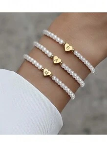 1pc Classic A-Z Heart Initials Bracelet, Handmade Beaded Bracelet With Faux Pearl, Women's Jewelry Gift, Fashion Commuting Heart Bracelet, Simple Elegant Heart Accessories, Valentine's/Christmas Gift For Girlfriend - Multicolor - View 3