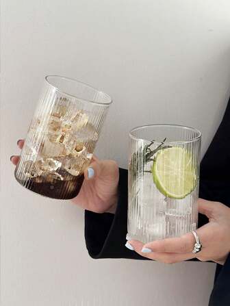 1件/4件竖条纹玻璃杯、直条纹玻璃杯、直纹设计玻璃杯、创意玻璃杯、立式冷饮杯、简约饮料杯、复古条纹杯、罗纹透明咖啡杯、高硼硅透明玻璃杯、美式拿铁咖啡杯、耐热玻璃水杯、透明玻璃杯、啤酒杯、鸡尾酒杯、