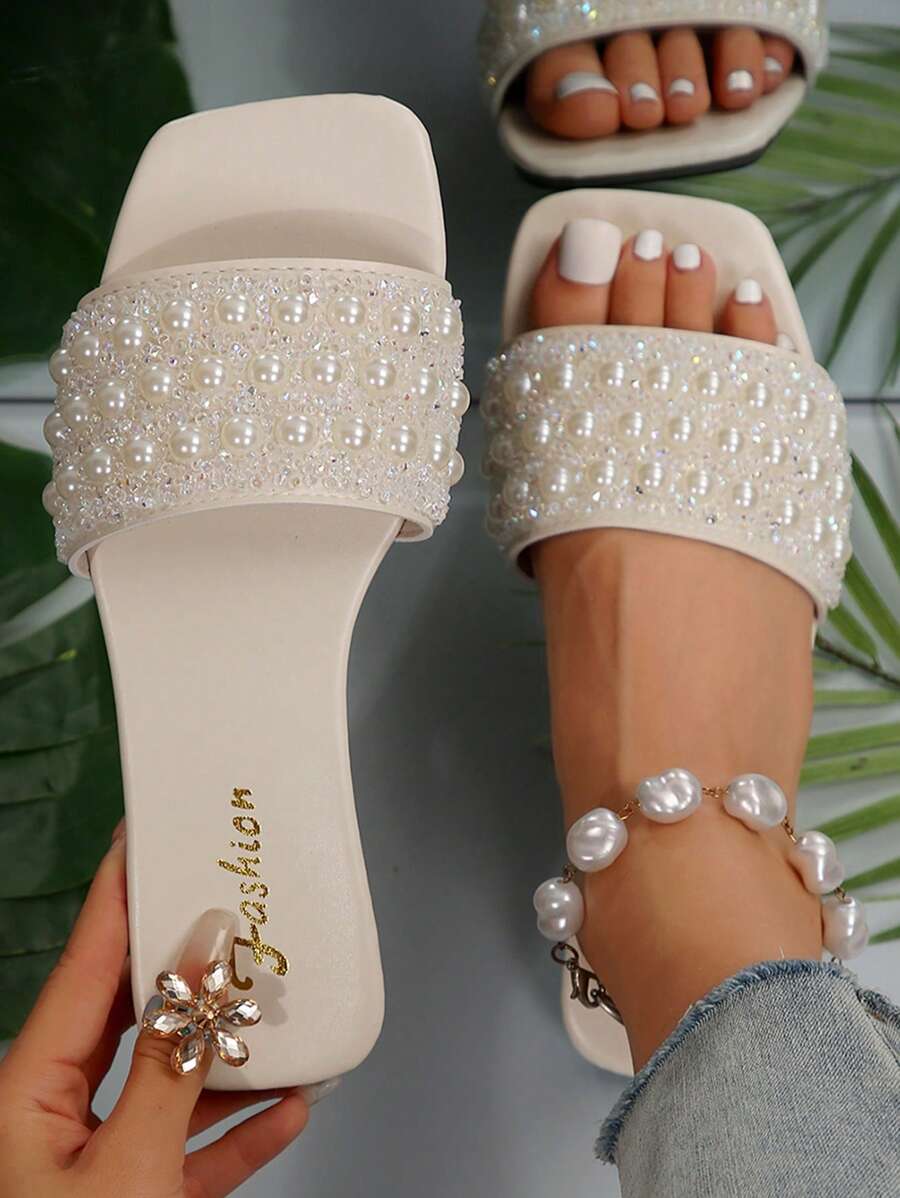 Plus Size Slip-On Sandals, New Spring/Summer Square Toe Flat Sandals, Pair With Dresses To Make Legs Look Longer, Fashionable Sandals, Beautiful Girl Summer Beach Slip-On Non-Slip Slippers