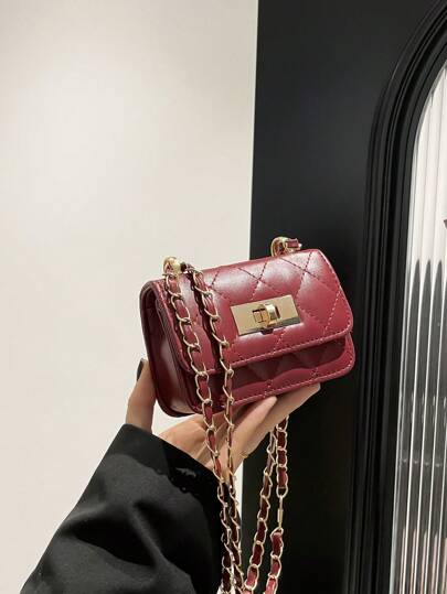Bolso cuadrado pequeño, nuevo bolso de moda para mujer, bolso de hombro acolchado de rombos de alta calidad, bolso bandolera tejido con cadena, bolso de solapa para maquillaje, lindo bolso de mensajero