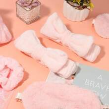 24 Stück Spa Übernachtungsparty Zubehör - 6 rosa Spa Stirnbänder, 6 rosa Plüsch-Schlafmasken, 6 rosa Samt-Haarbänder, 6 Organza Schlafanzug Party Tüten, Spa Party Geschenke