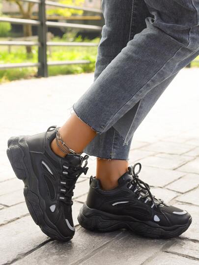 女士黑色花卉印花系带运动鞋，圆头低帮厚底防滑休闲厚底运动鞋，学生时尚透气运动鞋