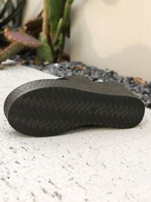 女士新款坡跟时尚果冻厚底凉鞋，轻便舒适，瞬间拉长腿部线条，人字拖，春夏穿搭 - 黑色 - 查看 8