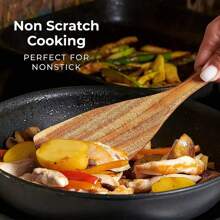 圣诞节10件套木勺，光滑柚木厨房用具套装，不粘锅，轻便耐热，厨房烘焙配件，带礼盒，新年家居装饰礼品 - 棕色 - 查看 5