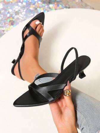 新款时尚豹纹高跟凉鞋，设计独特，尖头露趾，时尚法式带扣罗马凉鞋，红色、豹纹和黑色