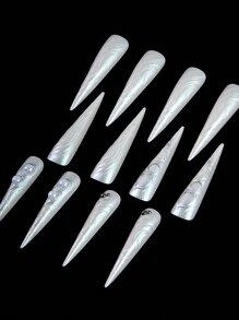 Biến đổi móng tay của bạn với 24 chiếc trang trí móng tay giả hình bướm nhiều màu sắc rực rỡ, lãng mạn, cổ điển, sóng 3D, ngọc trai trắng và hạt kim loại tròn, bộ móng giả bấm móng tay siêu dài, thích hợp cho các cô gái và phụ nữ thanh lịch và cá nhân hóa để sử dụng trong cuộc sống hàng ngày và mua sắm đồ dùng làm móng - trắng - Xem 4