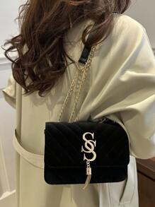 Mini Fashion Solid Color Simple Embroidery Thread Flip Cover Hardware Tassel Decoration Chain Shoulder Bag, Suitable For Shopping, Wallets, Shopping, Young Women, College Students, Newcomers, White-Collar Workers. They Are Very Suitable For Offices, Universities, Work, Business, Commuting, Outdoor Activities, Travel, And Outings