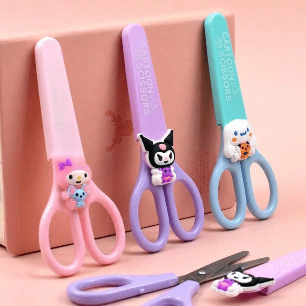 Sanrio 1pc Tesoura de Aço Inoxidável - Tesoura de Tecido e Artesanato Bonita e Versátil com Kuromi, Cinnamoroll, Padrões My Melody, Adequada para Escritório, Costura, Segura e Durável, Fácil de Usar, Materiais de Arte