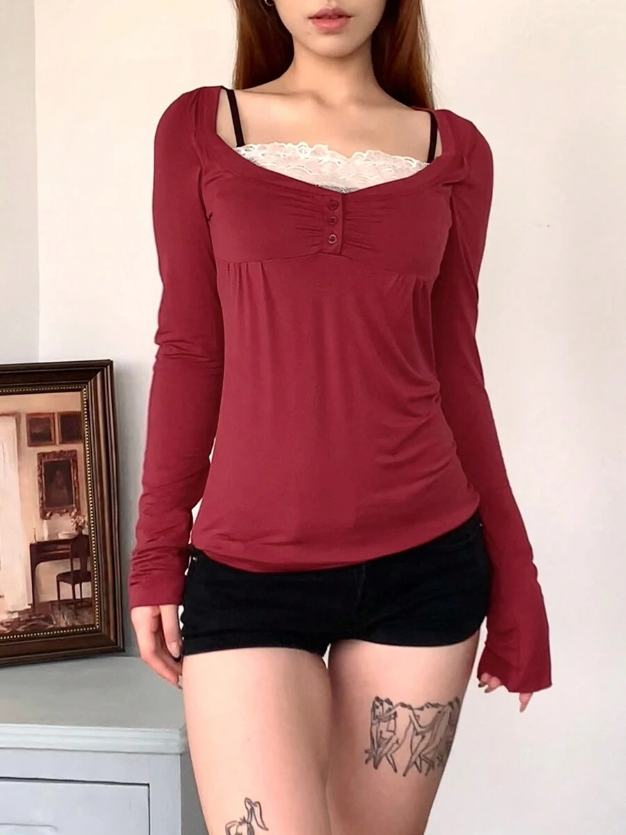 Women Y2k Vintage Lace Trim Long Sleeve Crop Tops Fairy Grunge Button-Up Slim Fit Ruched V-Neck T-Shirts Fall Tops Aesthetic Streetwear Clothes - Đỏ - Xem 1