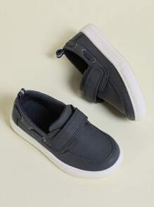 新款英伦风儿童钩环休闲鞋，轻便防水防滑软底耐磨透气舒适乐福鞋，适合学生、聚会、旅游、徒步旅行、日常休闲