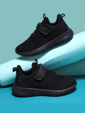 儿童透气网眼面料运动鞋，轻便舒适的男孩和女孩户外运动鞋，黑色，适合春秋休闲装和上学